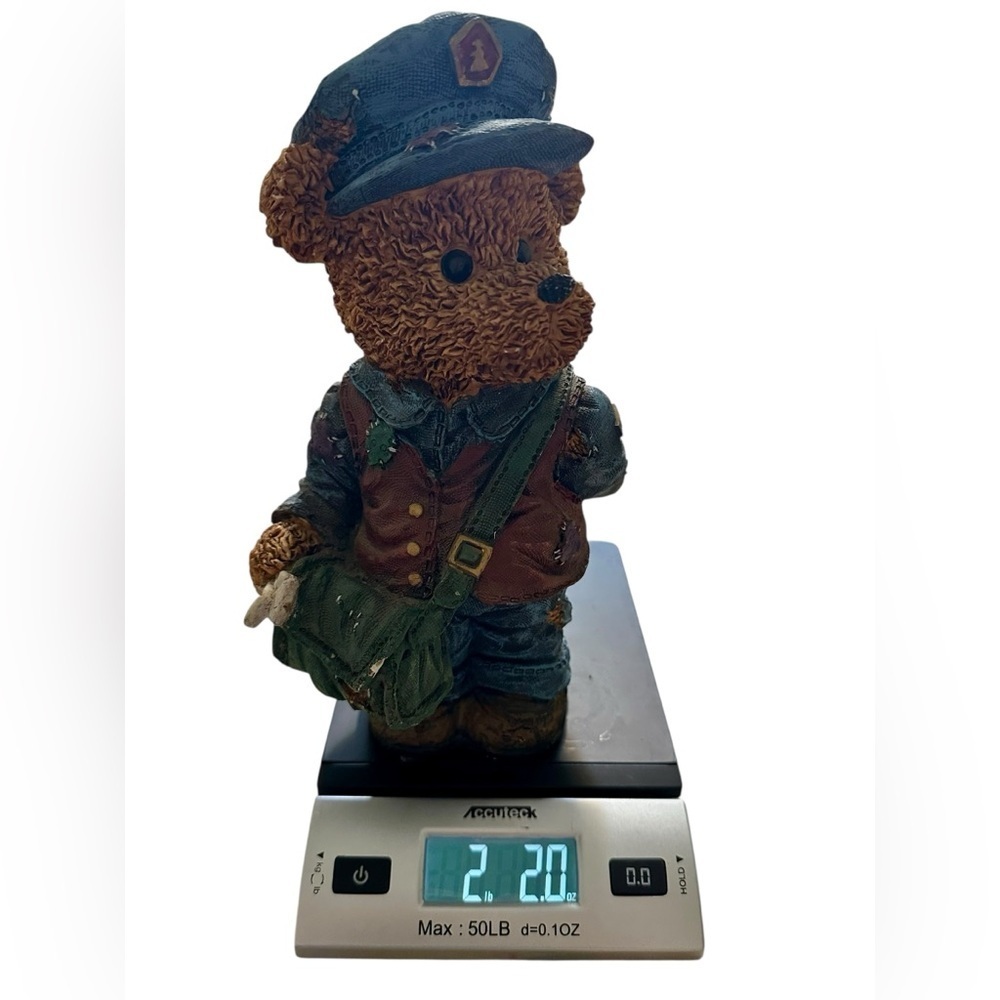 Ceramic Teddy Bear Postman Figurine​​​ - Picture 9 of 9